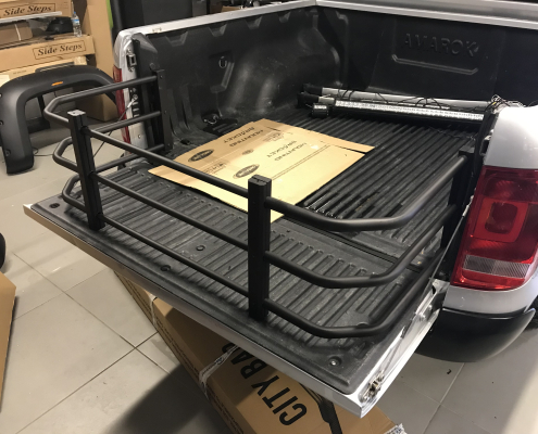 SEPARATOR AND BARRIER