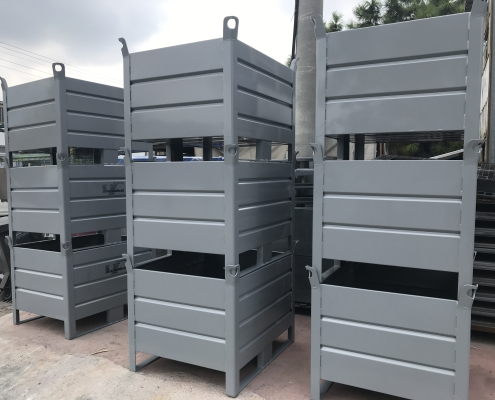 CARRYING BOX