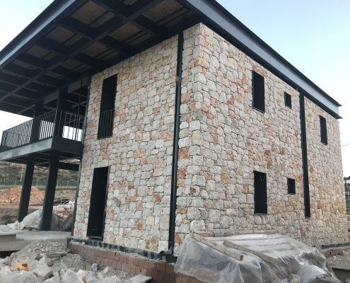 RESIDENTIAL BUILDING 